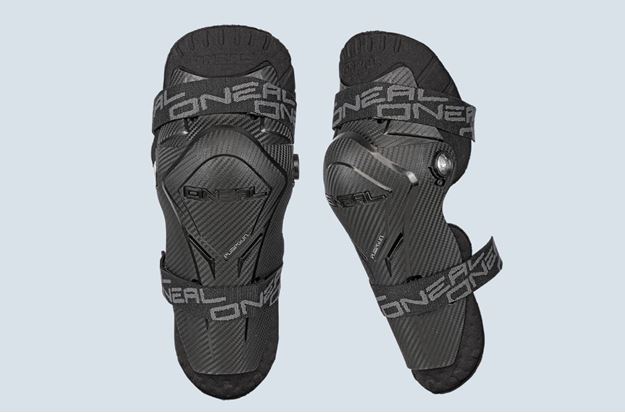 Picture of ONEAL PUMPGUN MX YOUTH KNEE GUARD CARBON LOOK V.17 BLACK ON